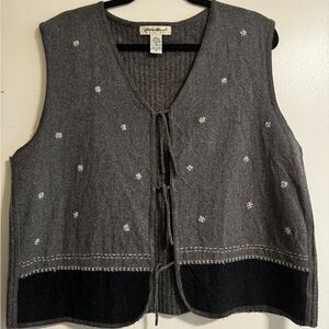 Eddie Bauer XL tie front wool vest